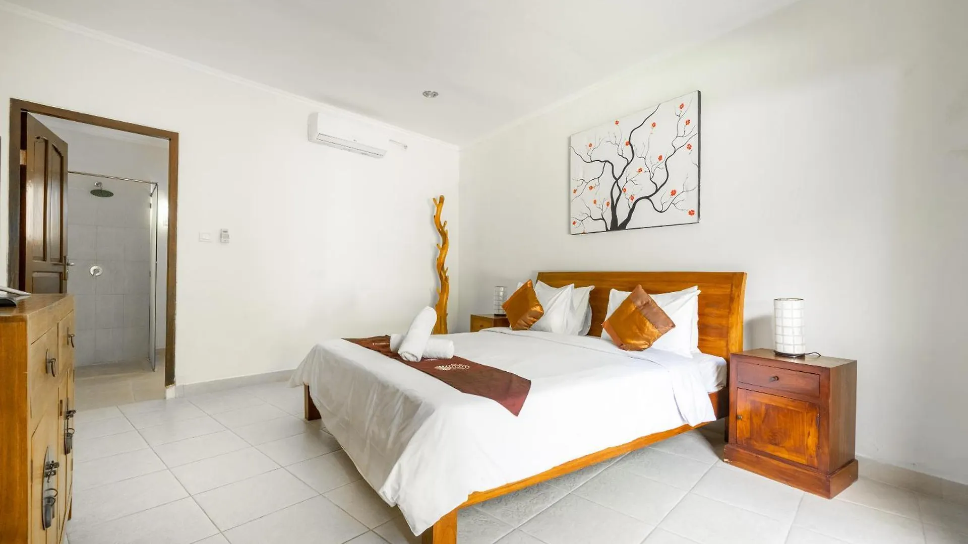 9 Bedroom Villa Vista Seminyak