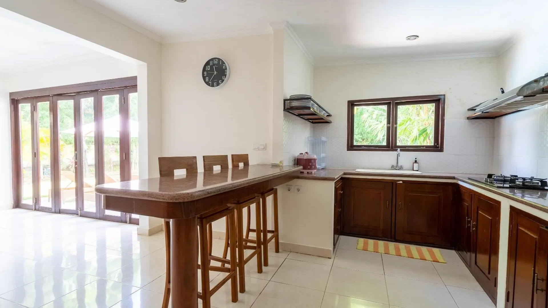 9 Bedroom Villa Vista Seminyak Indonesien