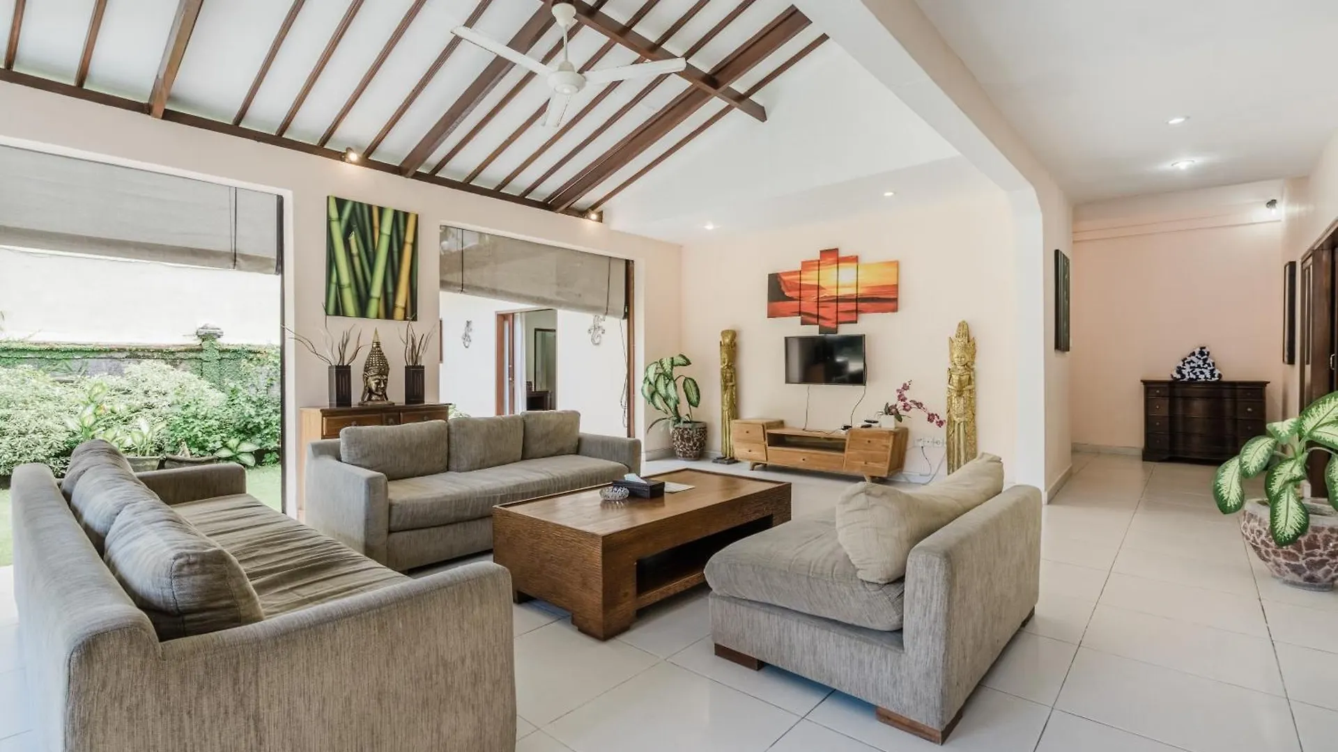 9 Bedroom Villa Vista Seminyak