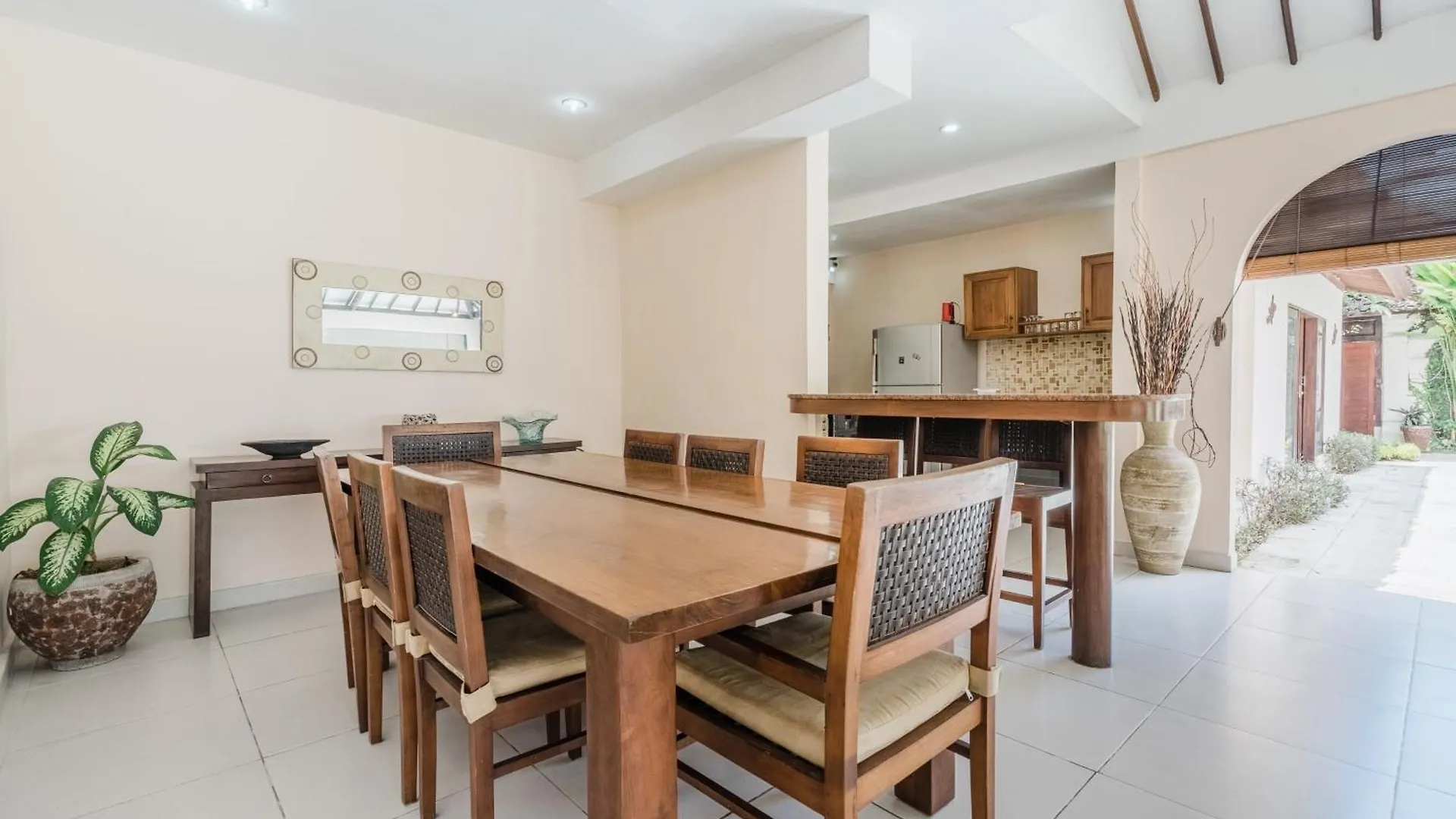 9 Bedroom Villa Vista Seminyak